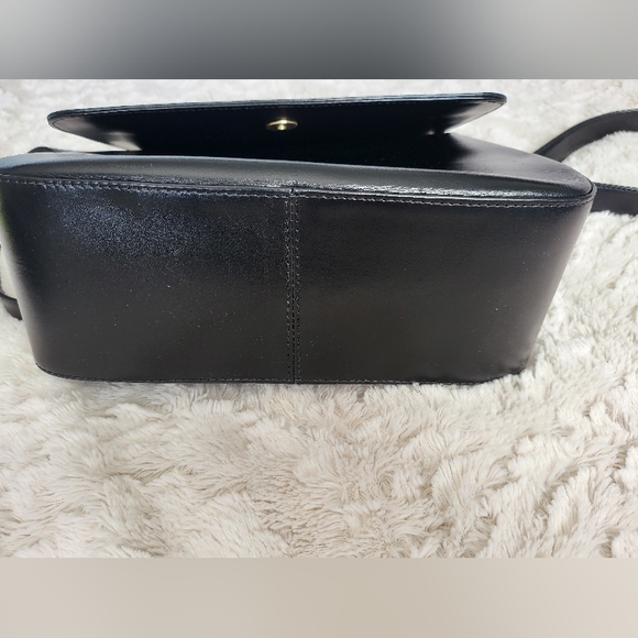 Valentino Garavani Black Leather Crossbody Bag - Picture 8 of 8